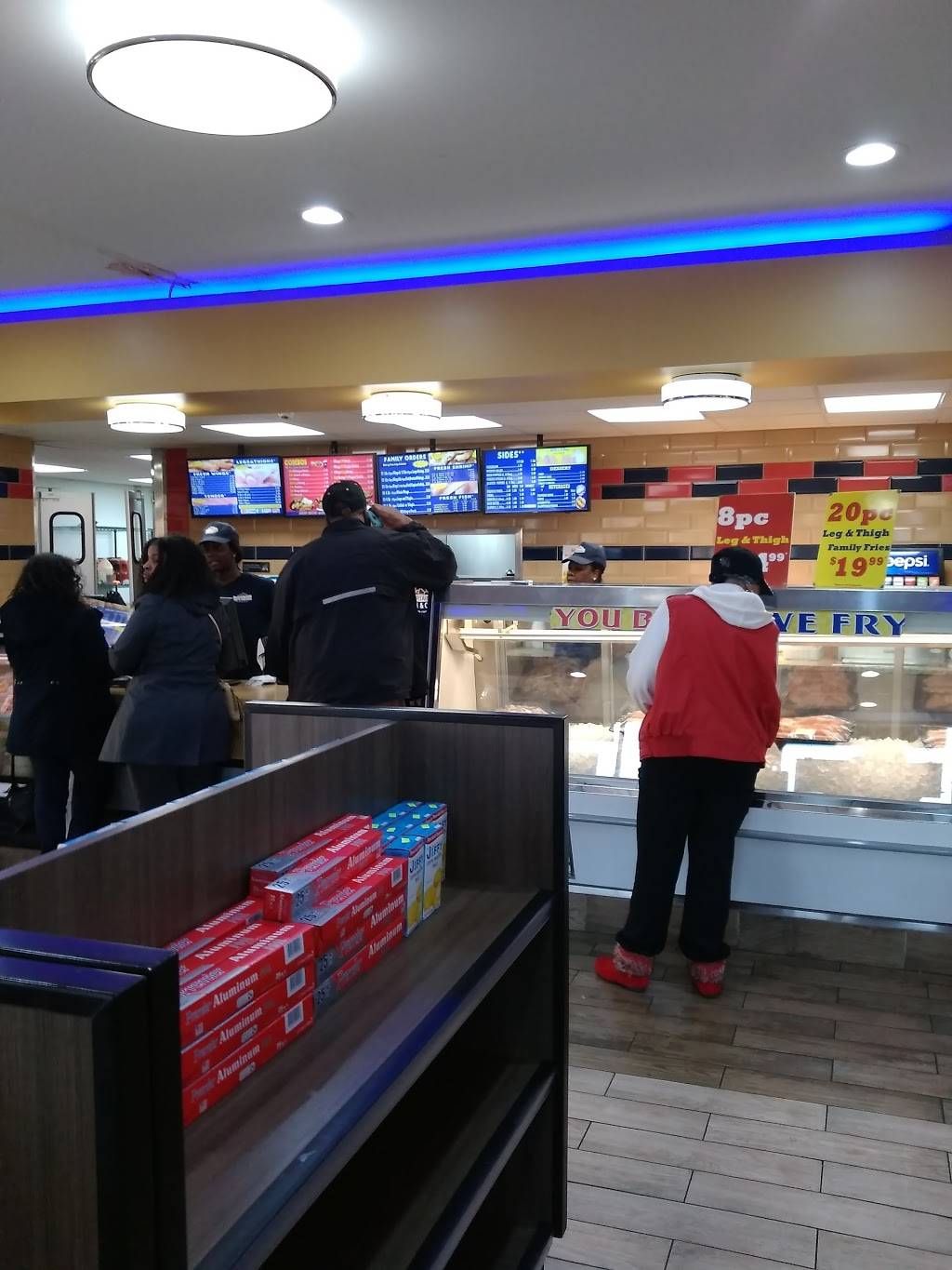 Captain Jays Fish & Chicken | meal takeaway | 13500 W Nine Mile Rd, Oak Park, MI 48237, USA | 2482067898 OR +1 248-206-7898