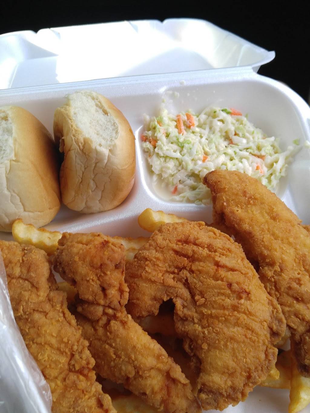 Tellico Beach Drive In | restaurant | 1801 Cherohala Skyway, Tellico Plains, TN 37385, USA | 4232532606 OR +1 423-253-2606