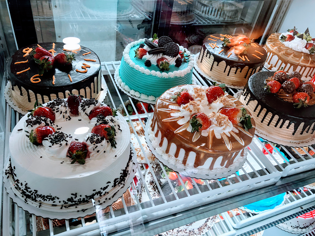 Punto Rojo Cafe | restaurant | 209 Forest Ave, Glen Cove, NY 11542, USA | 5168014545 OR +1 516-801-4545