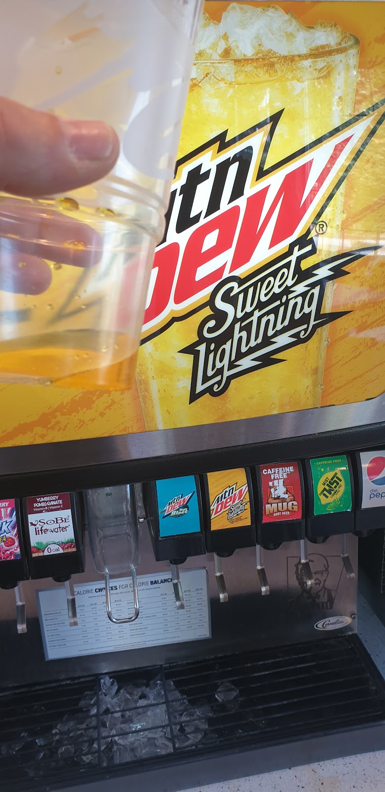 KFC | restaurant | 901 N Columbia Center Blvd, Kennewick, WA 99336, USA | 5097836712 OR +1 509-783-6712