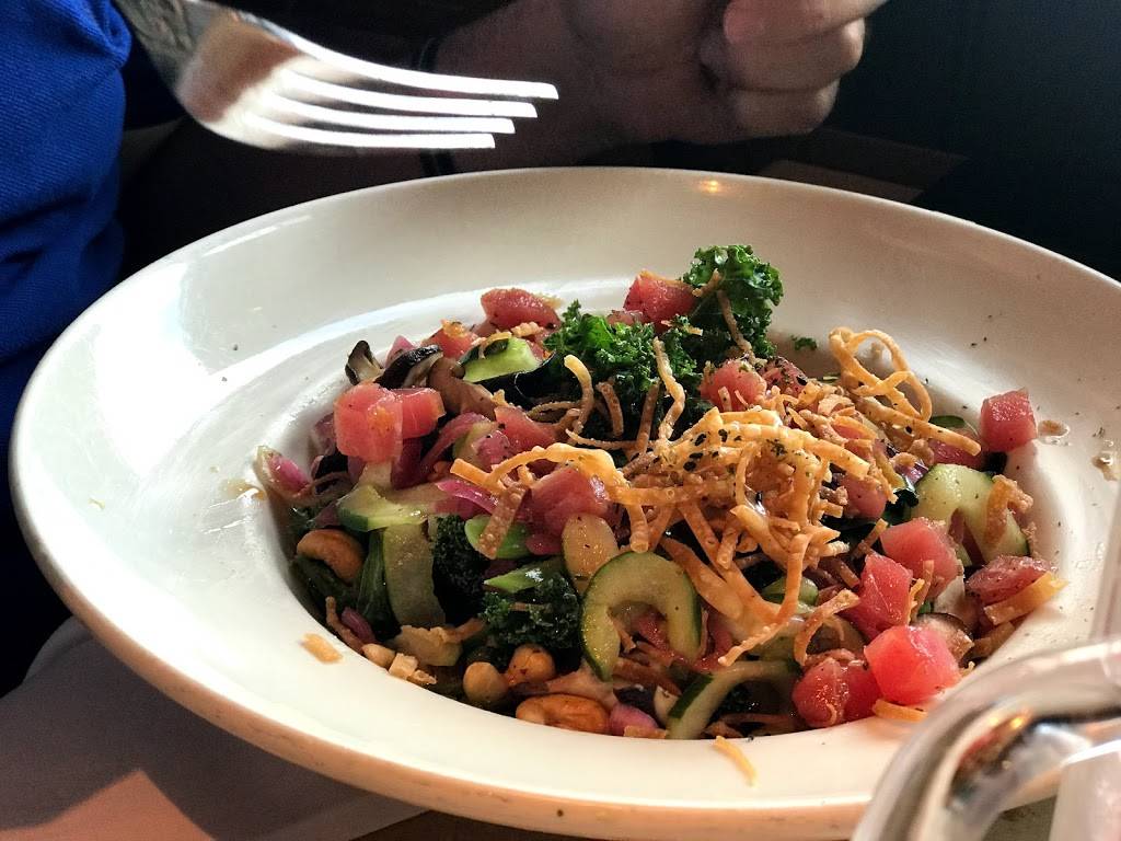 The Cheesecake Factory | restaurant | 306 Hiawatha Blvd W #112, Syracuse, NY 13290, USA | 3154222559 OR +1 315-422-2559