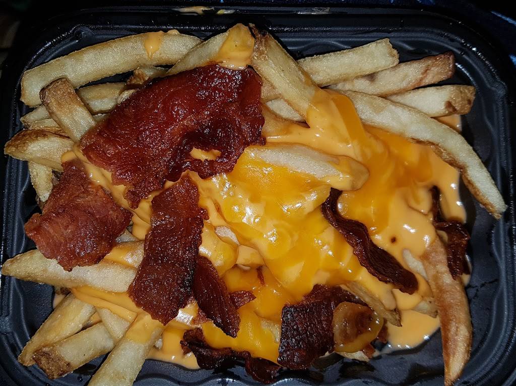 Wendys | restaurant | 711 12th St, Ashland, KY 41101, USA | 6063251020 OR +1 606-325-1020