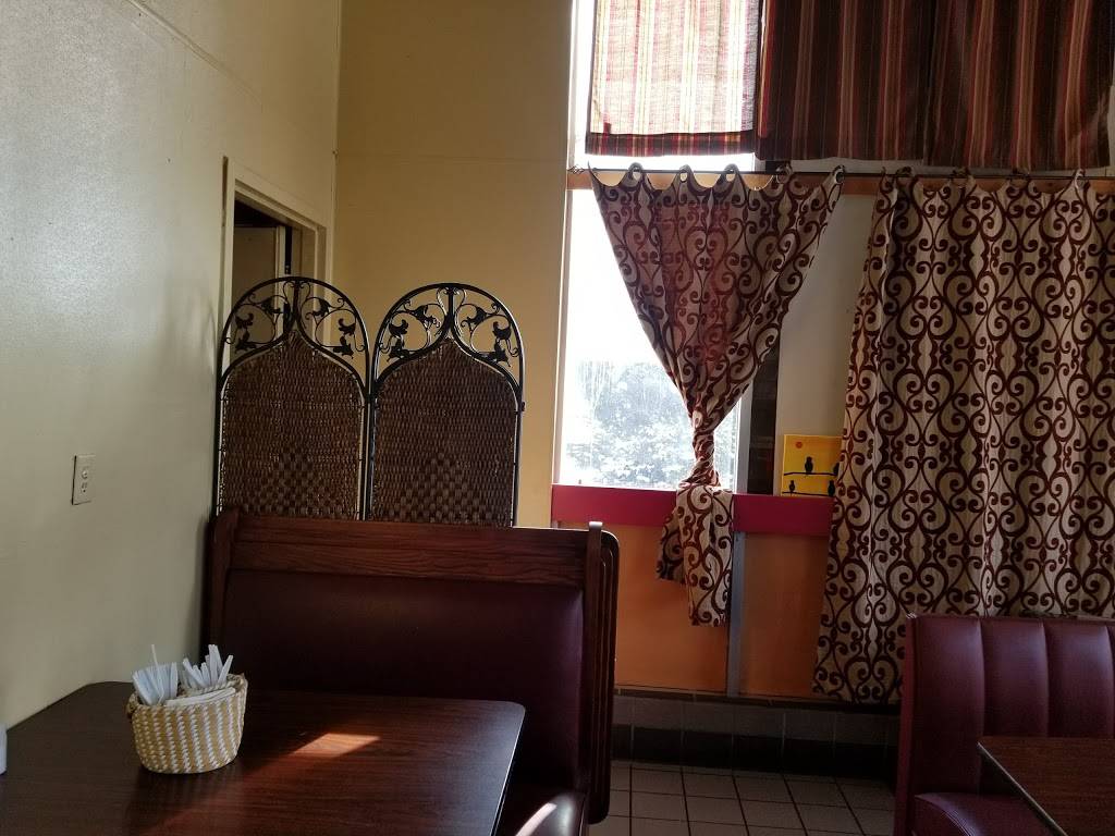 Masala Cafe | restaurant | 2118 N Knoxville Ave, Peoria, IL 61603, USA | 3096810000 OR +1 309-681-0000