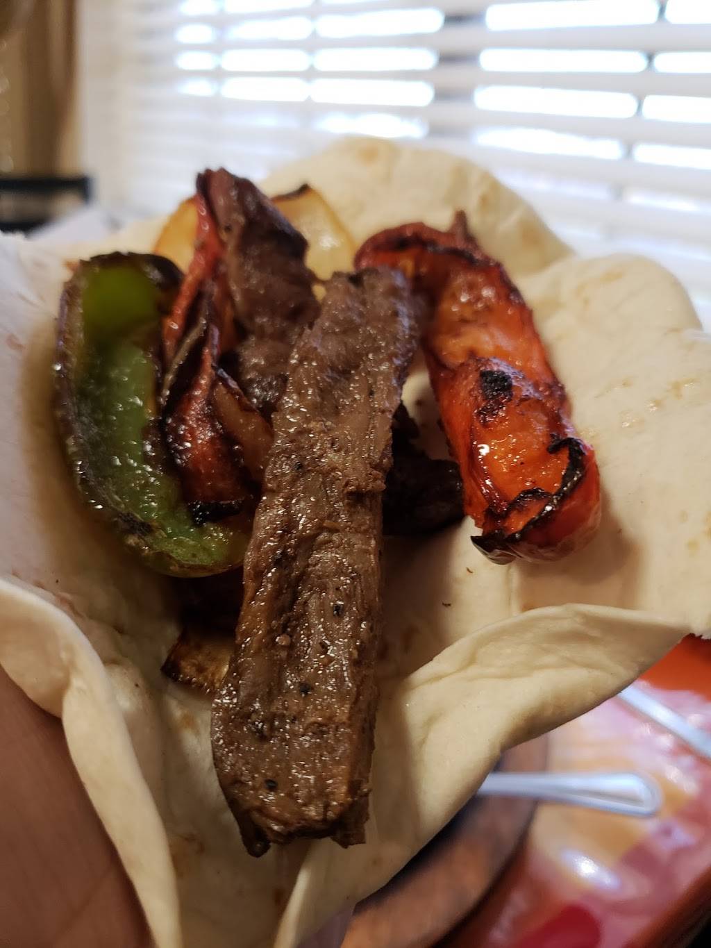 Mi Familia Mexican Restaurant | restaurant | 1917 TX-16, Graham, TX 76450, USA | 9405210553 OR +1 940-521-0553