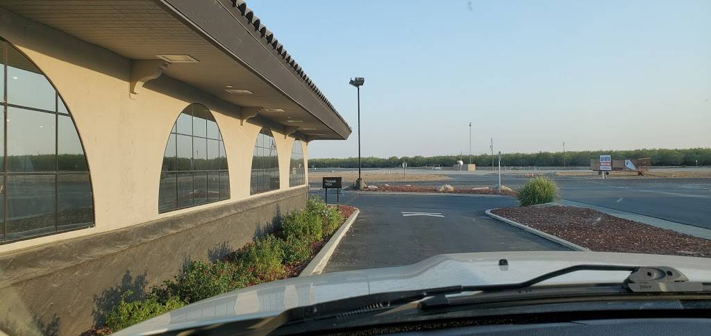 Starbucks | cafe | 25246 W Dorris Ave, Coalinga, CA 93210, USA | 5599354151 OR +1 559-935-4151