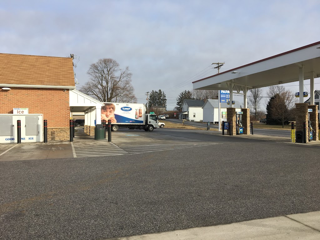 Royal Farms | meal takeaway | 17302 Draco Rd, Stewartstown, PA 17363, USA | 7179934305 OR +1 717-993-4305