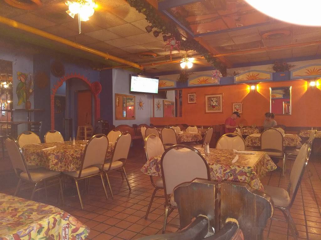 El Sol Restaurant | restaurant | 6000 Dempster Street, Morton Grove, IL 60053, USA | 8479672266 OR +1 847-967-2266