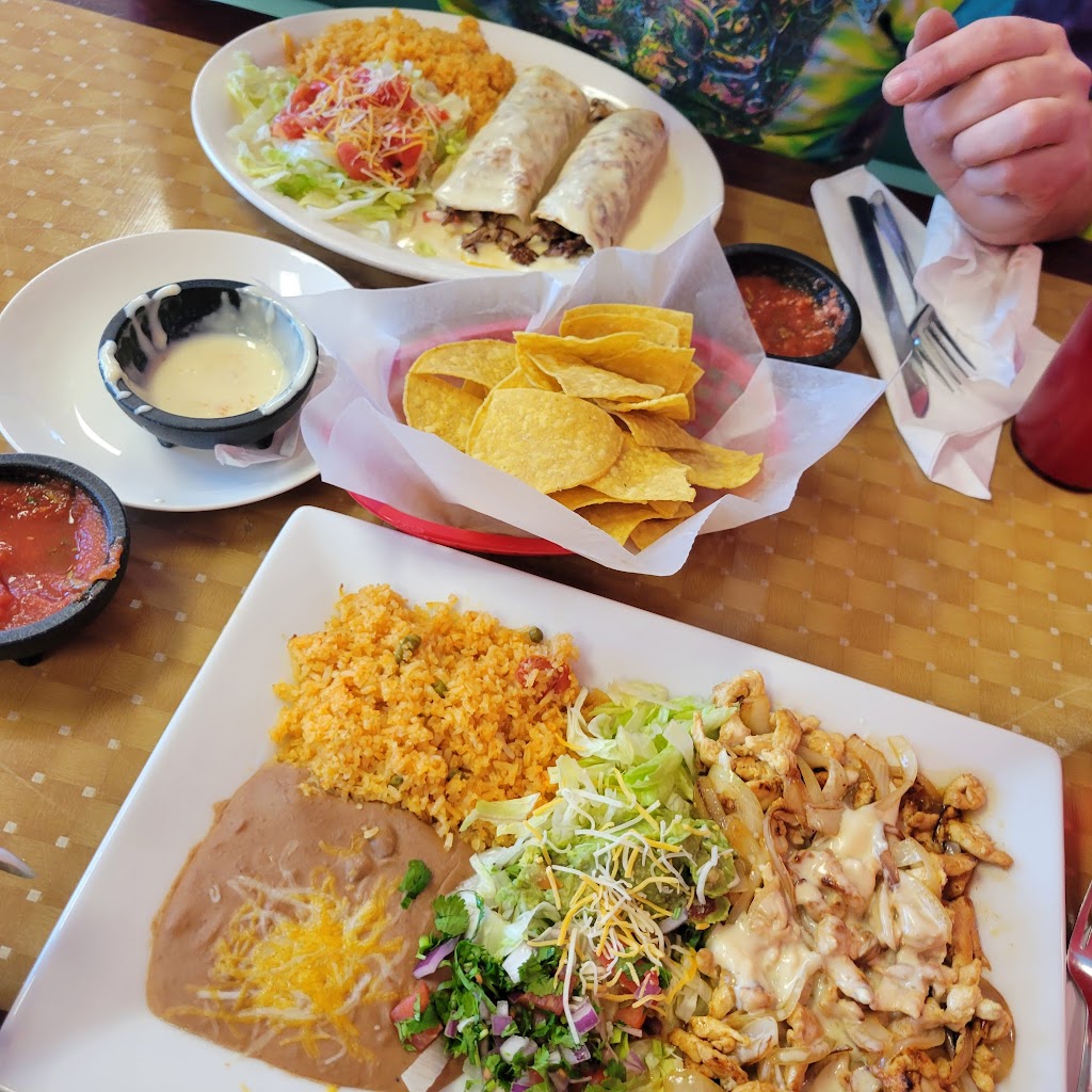 El Toreado Mexican Bar & Grill | restaurant | 4521 Fleur Dr, Des Moines, IA 50315, USA | 5153810113 OR +1 515-381-0113