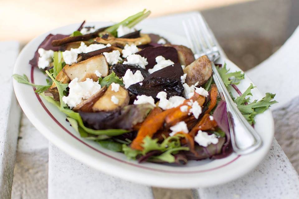 eat / catering and carry-out | restaurant | 1906 Packard St, Ann Arbor, MI 48104, USA | 7342137011 OR +1 734-213-7011