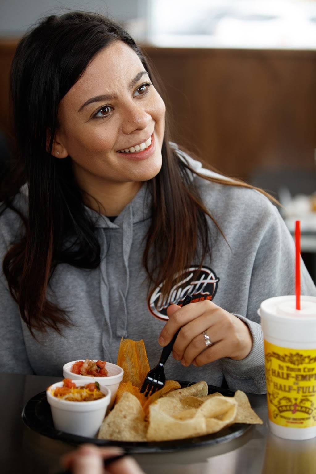 Taco Mayo | restaurant | 1633 East Rte 66, El Reno, OK 73036, USA | 4054226322 OR +1 405-422-6322