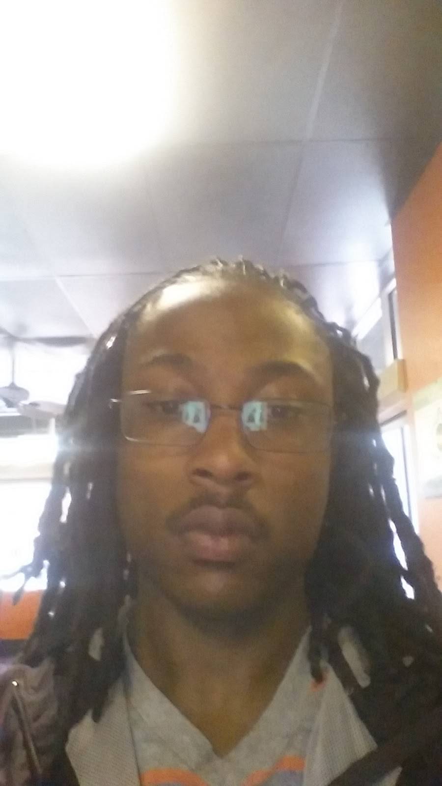 Chicago Wings Around the World | restaurant | 557 E 75th St, Chicago, IL 60619, USA | 7739524795 OR +1 773-952-4795