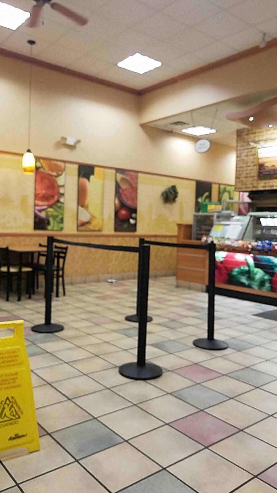 Subway | restaurant | 14904 Pearl Rd, Strongsville, OH 44136, USA | 4405723585 OR +1 440-572-3585
