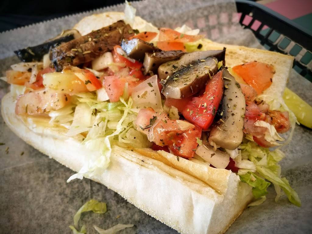 Brunos of Lebanon | restaurant | 992 Isabel Dr, Lebanon, PA 17042, USA | 7172797827 OR +1 717-279-7827