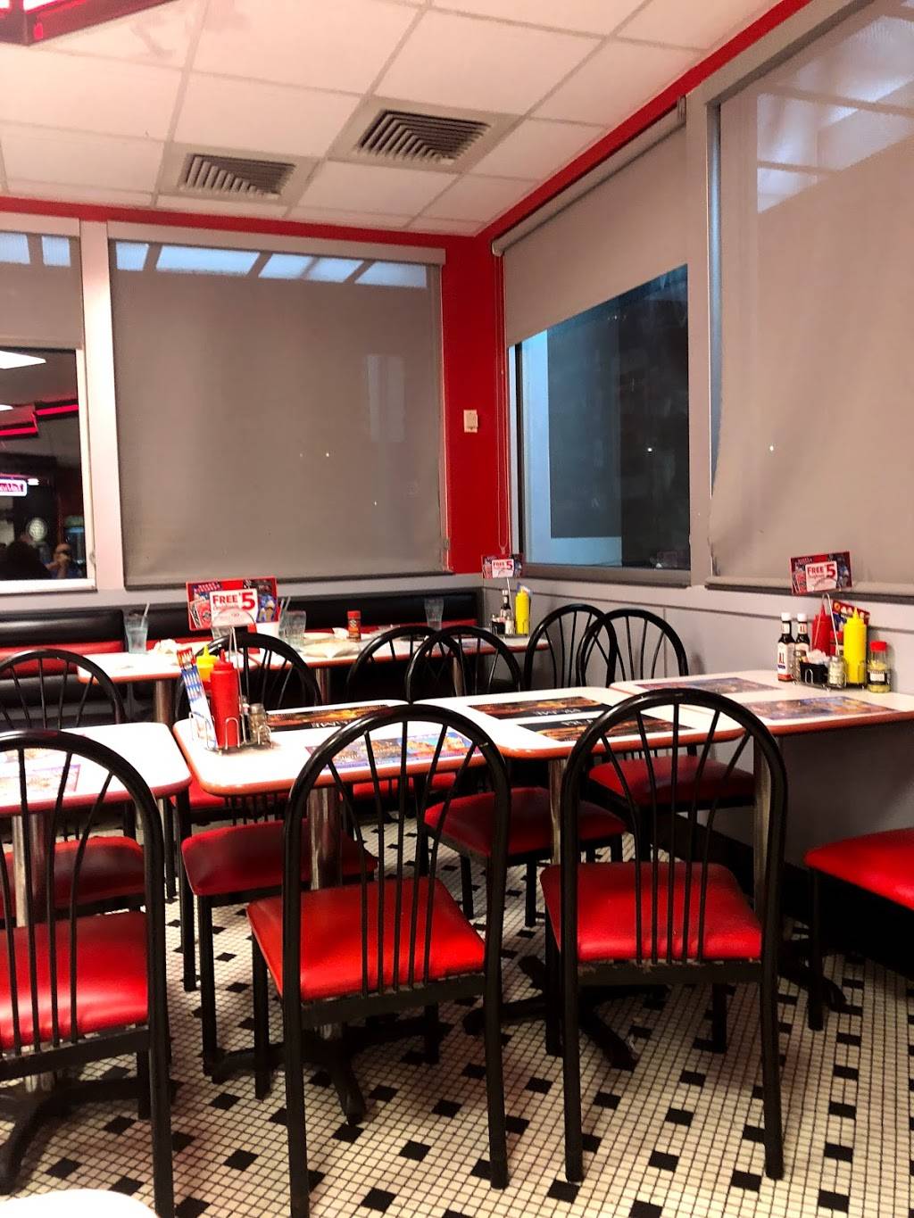 Steak n Shake | restaurant | 18627 US-19, Clearwater, FL 33764, USA | 7275356605 OR +1 727-535-6605