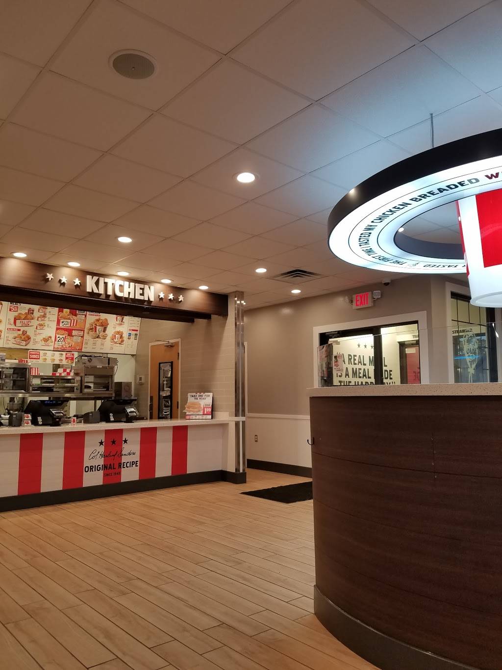 KFC | restaurant | 5822 S Westnedge Ave, Portage, MI 49002, USA | 2693435517 OR +1 269-343-5517
