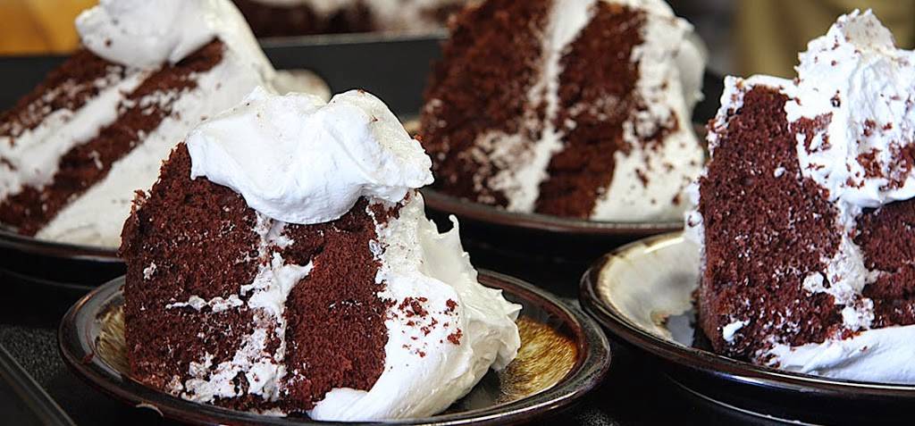 Holiday Snack Bar | restaurant | 401 Centre St, Beach Haven, NJ 08008, USA | 6094924544 OR +1 609-492-4544