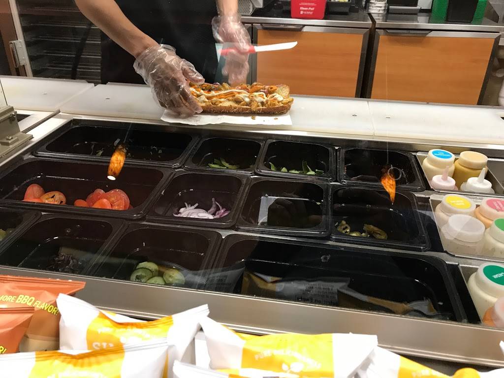 Subway | restaurant | 1940 Cliff Dr Suite B-13, Santa Barbara, CA 93109, USA | 8059666761 OR +1 805-966-6761