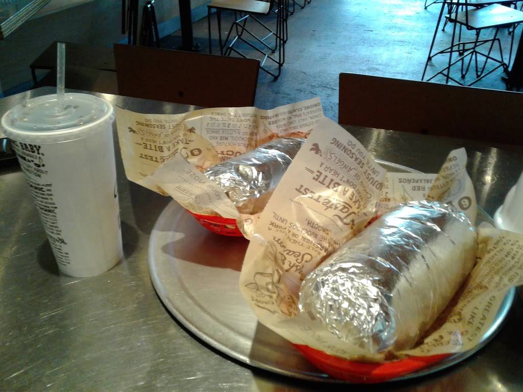 Chipotle Mexican Grill | restaurant | 15029 Pearl Rd, Strongsville, OH 44136, USA | 4408469625 OR +1 440-846-9625
