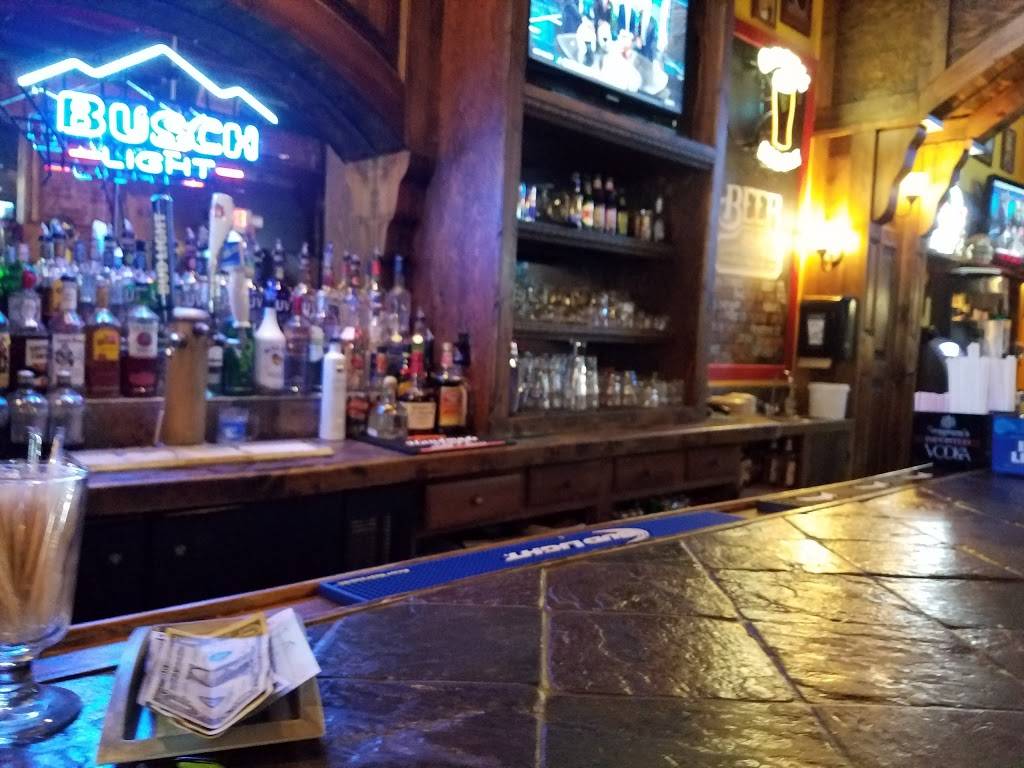 Mulligans | restaurant | 7 S Central Park, Jacksonville, IL 62650, USA | 2172435761 OR +1 217-243-5761