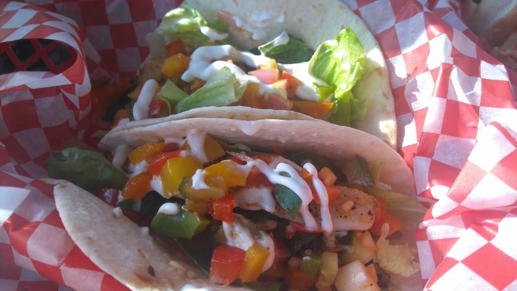 Pier Patio & BBQ | restaurant | 1 S Front St, Belleville, ON K8N 5K7, Canada | 6139689494 OR +1 613-968-9494