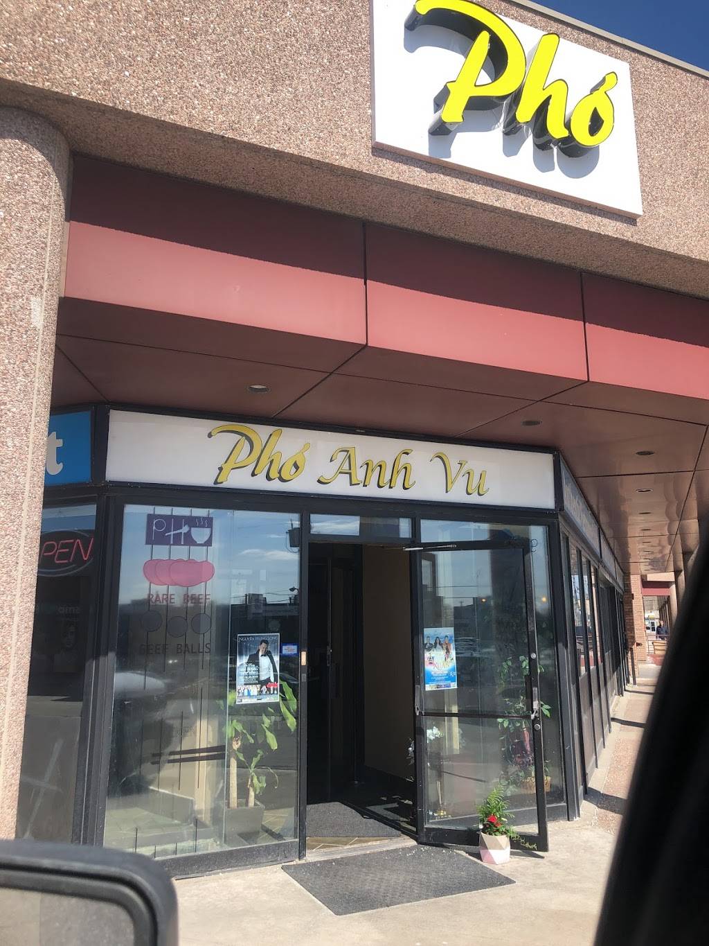 Viet House | restaurant | 3200 Dufferin St, North York, ON M6A 3B2, Canada | 6473469333 OR +1 647-346-9333