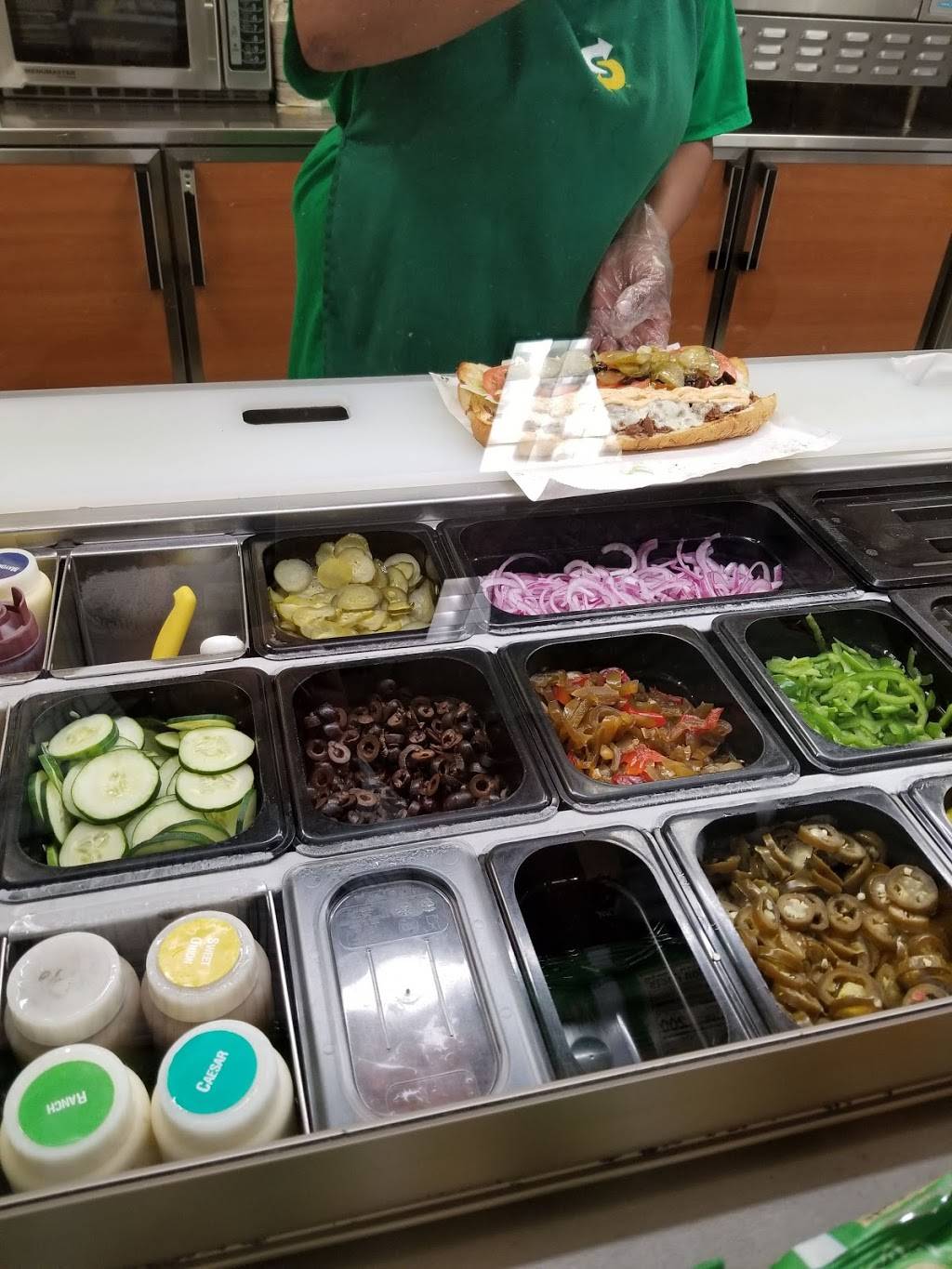 Subway | restaurant | 1602 Skipwith Rd, Richmond, VA 23229, USA | 8042852002 OR +1 804-285-2002