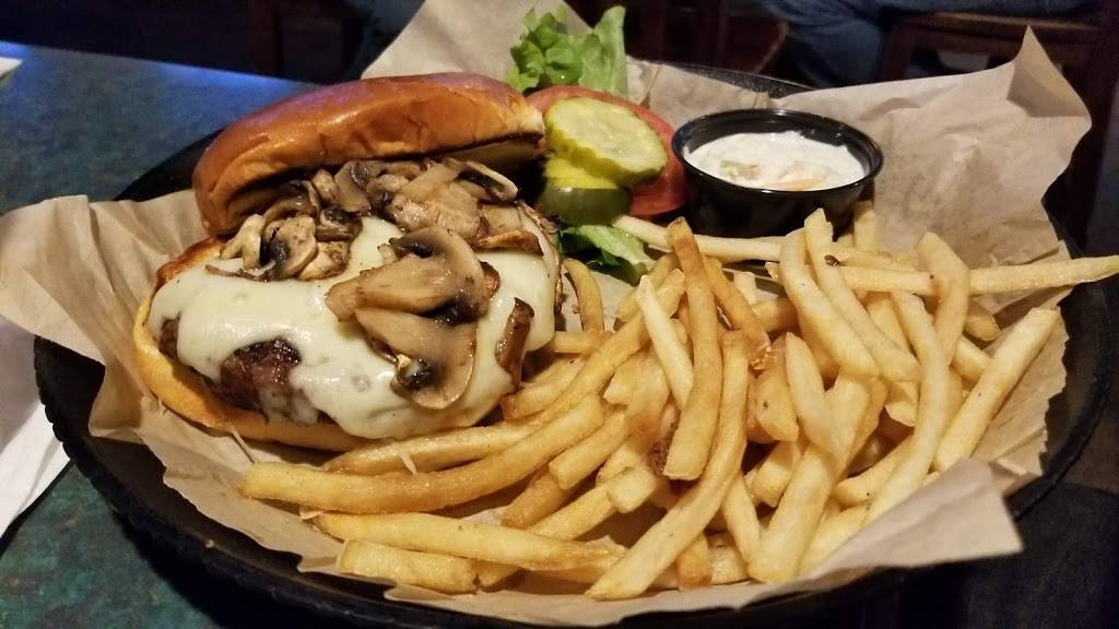 JTs Porch Saloon & Eatery | restaurant | 665 W Roosevelt Rd, Lombard, IL 60148, USA | 6309329596 OR +1 630-932-9596