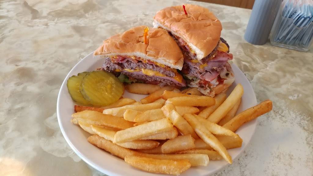 Cody Cafe | cafe | 216 Main Ave, Morton, WA 98356, USA | 3604965787 OR +1 360-496-5787