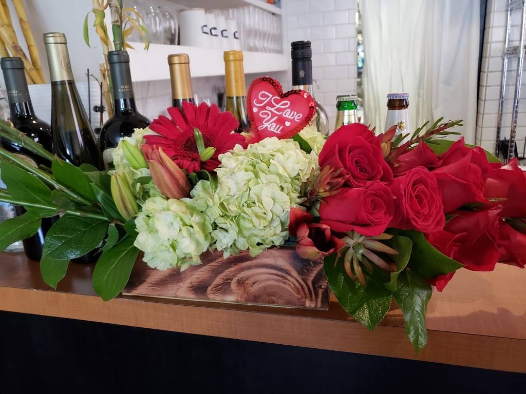 Pearl Thai Eatery | restaurant | 34 E Holly St, Pasadena, CA 91103, USA | 6264608818 OR +1 626-460-8818