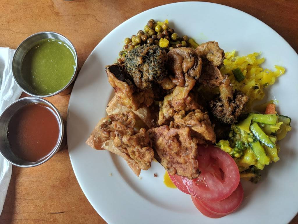 Himalayan Restaurant | restaurant | 2910 E Lake St, Minneapolis, MN 55406, USA | 6123320880 OR +1 612-332-0880