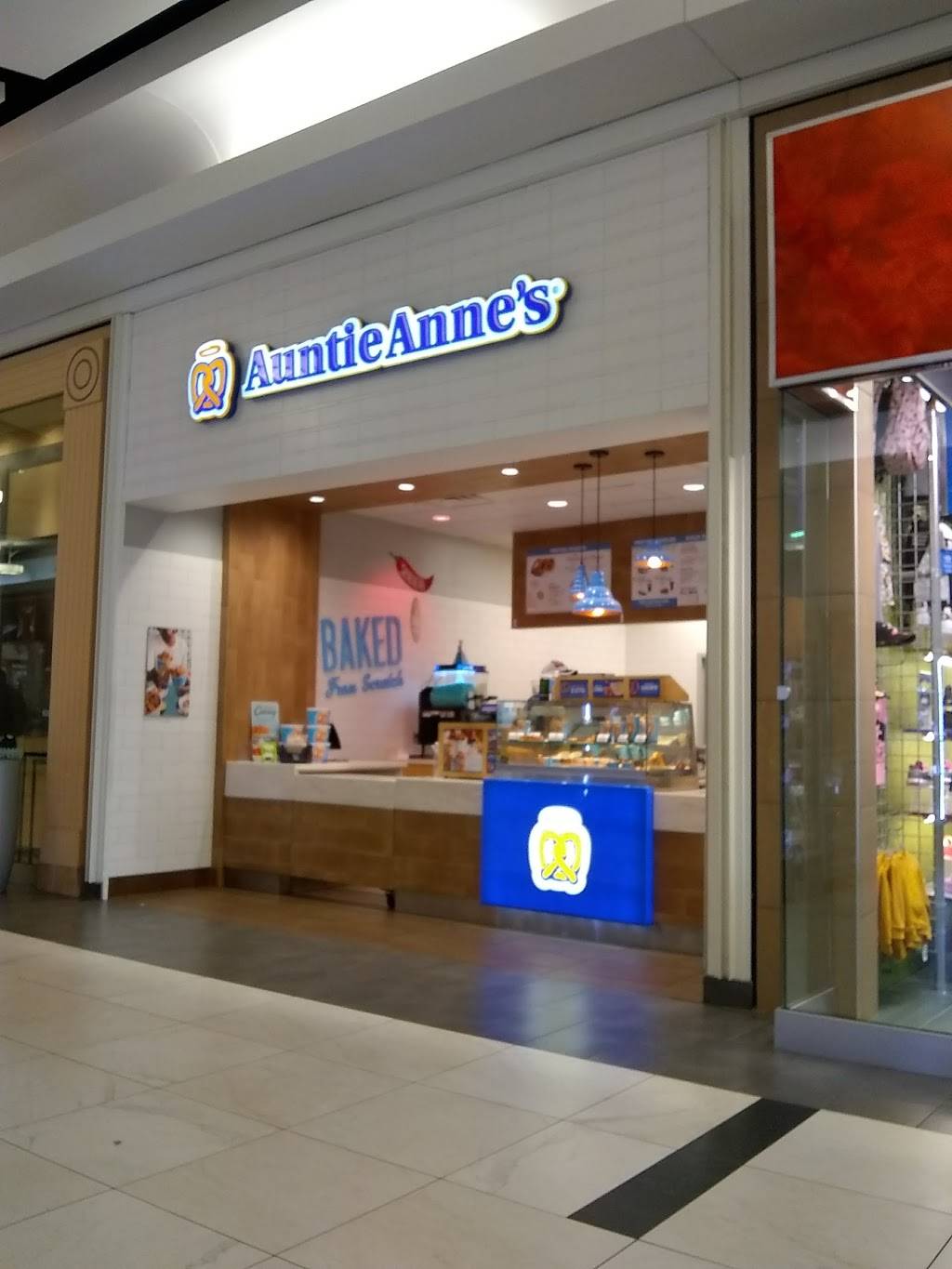 Auntie Annes | restaurant | 1133 St Vincent Ave, Shreveport, LA 71104, USA | 3187038866 OR +1 318-703-8866