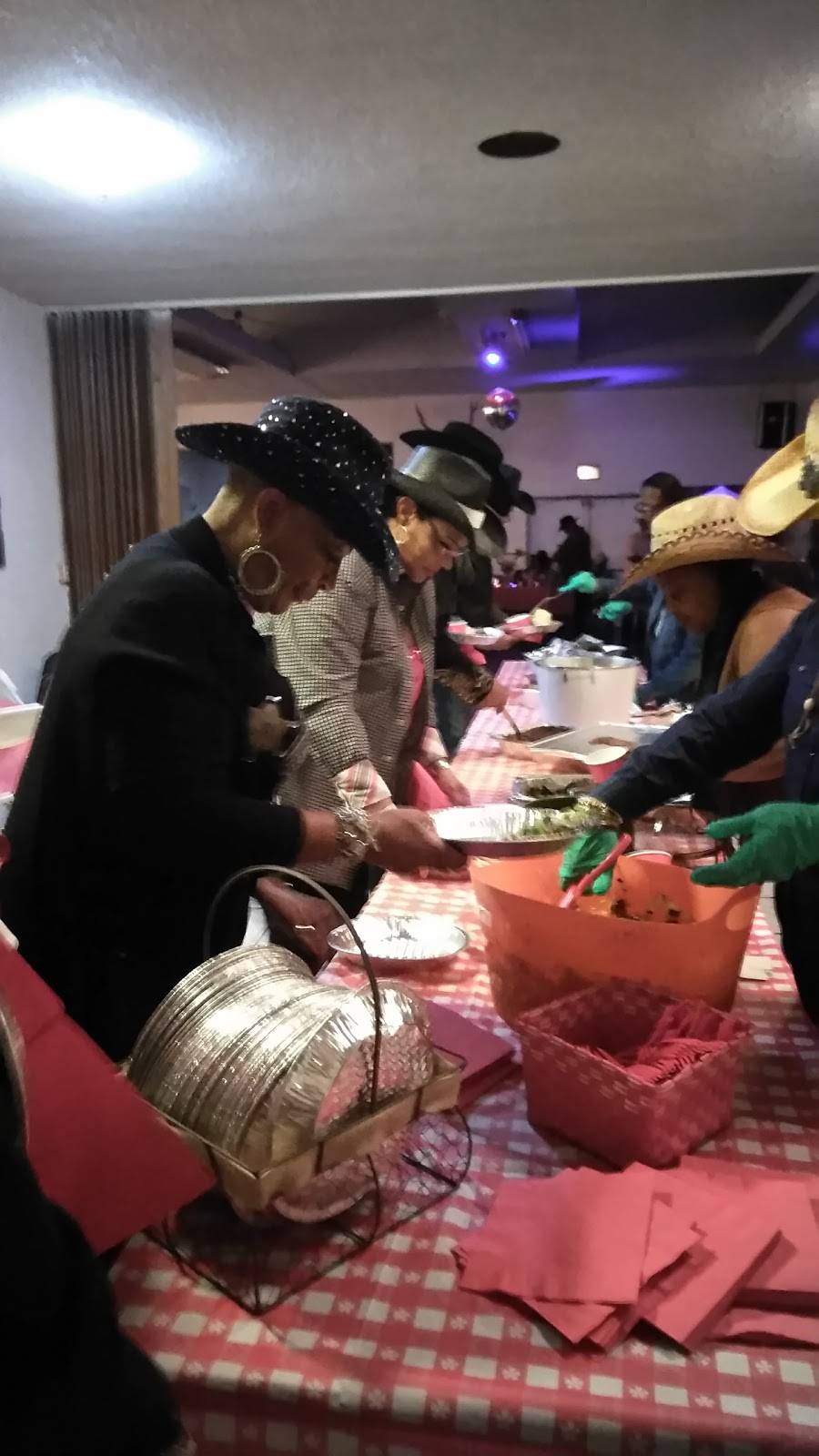 John S. Beverly Elks Lodge | restaurant | 1020 Alabama St, Vallejo, CA 94590, USA | 7075528606 OR +1 707-552-8606