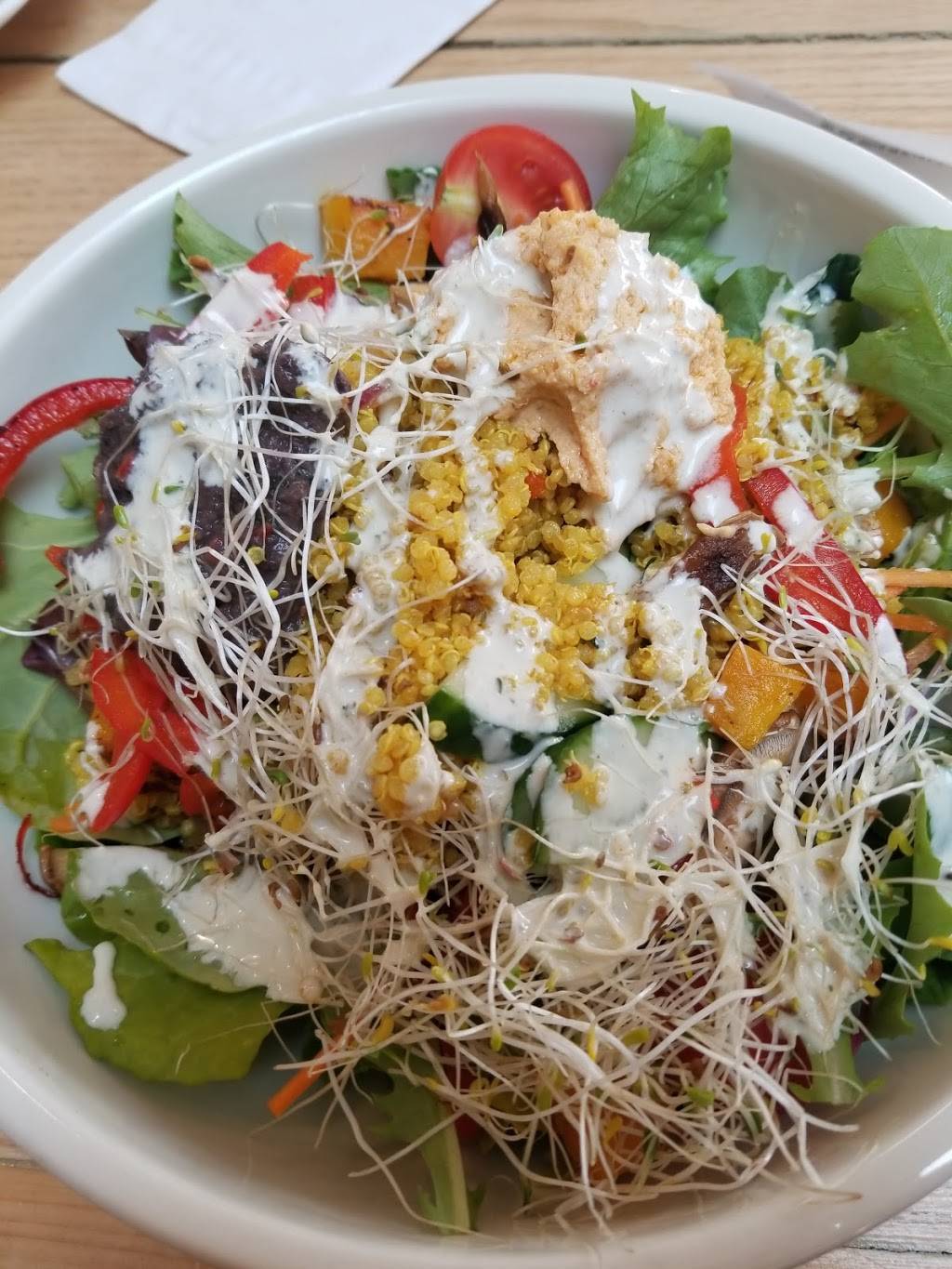 Earths Harvest Kitchen & Juicery | restaurant | 835 Central Ave, Dover, NH 03820, USA | 6035167600 OR +1 603-516-7600