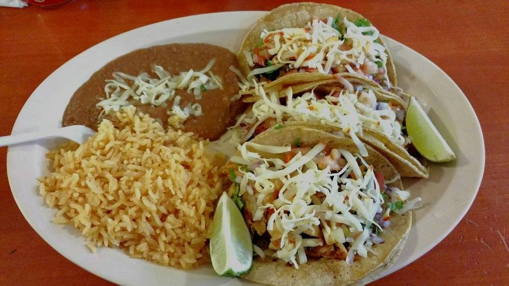 LOS FAROLES RESTAURANTE | restaurant | 3149 W Lawrence Ave, Chicago, IL 60625, USA | 7735099890 OR +1 773-509-9890