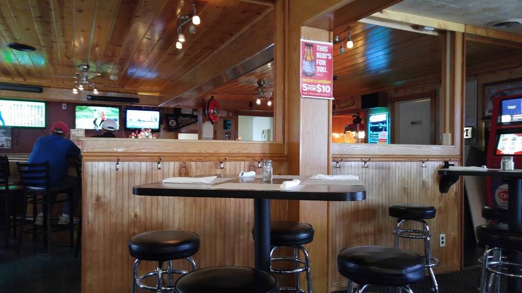 Romans IV Restaurant & Lounge | restaurant | 1409 Hubbard Rd, Madison, OH 44057, USA | 4404287272 OR +1 440-428-7272