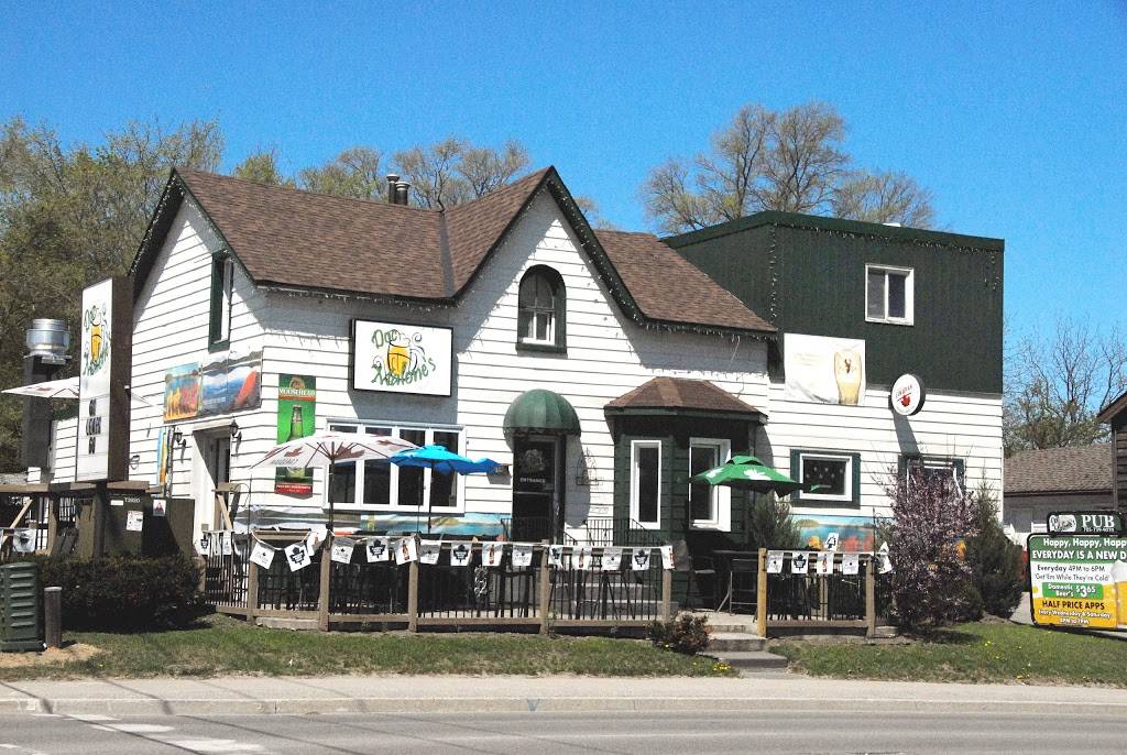 Malones Pint House | restaurant | 118 Bradford St, Barrie, ON L4N 3B1, Canada | 7057399070 OR +1 705-739-9070