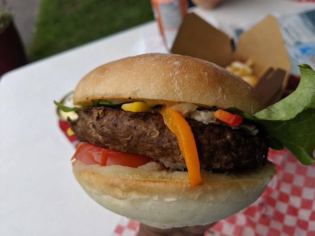 Snack et Délices Montebello | meal takeaway | 497 Rue Notre Dame, Montebello, QC J0V 1L0, Canada | 8193090595 OR +1 819-309-0595