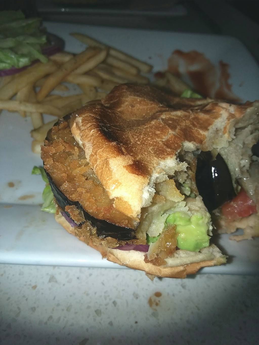 Augies Bistro | restaurant | 711 W Indiantown Rd, Jupiter, FL 33458, USA | 5617450058 OR +1 561-745-0058