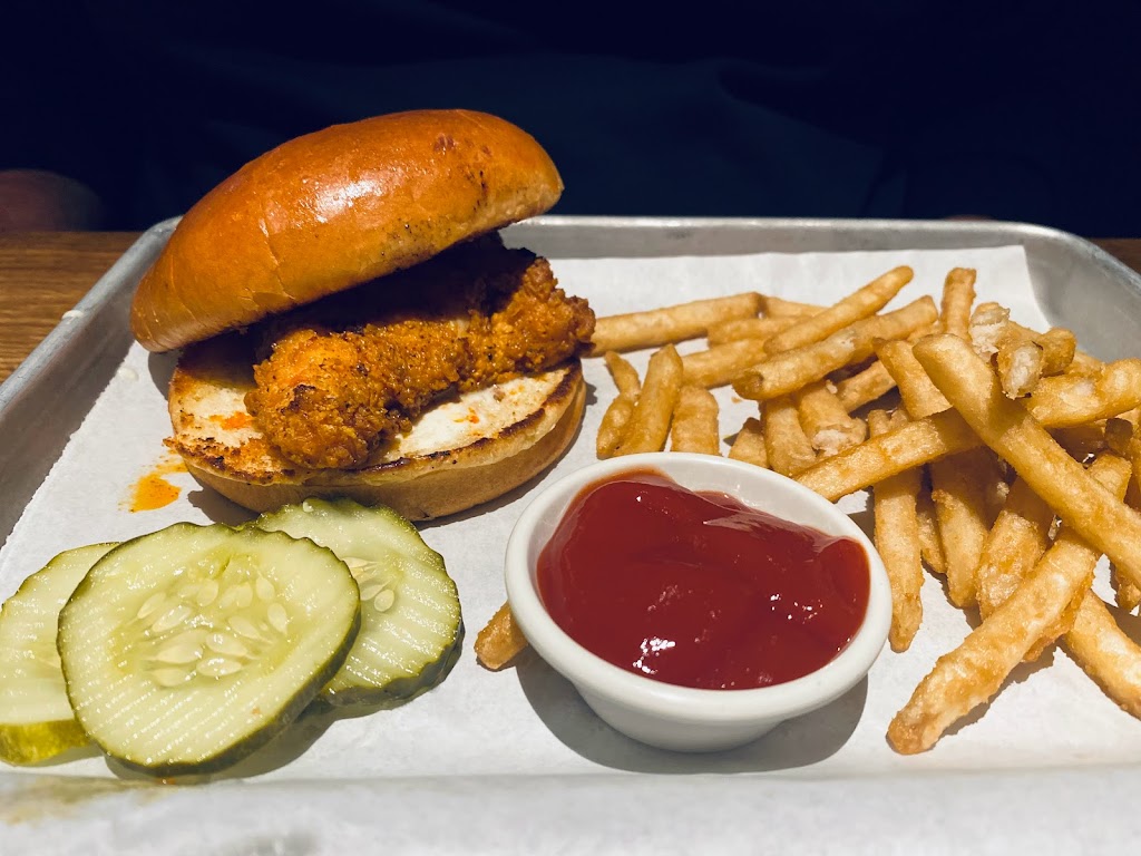 BJs Restaurant & Brewhouse | restaurant | 9009 E 71st St, Tulsa, OK 74133, USA | 5392159040 OR +1 539-215-9040