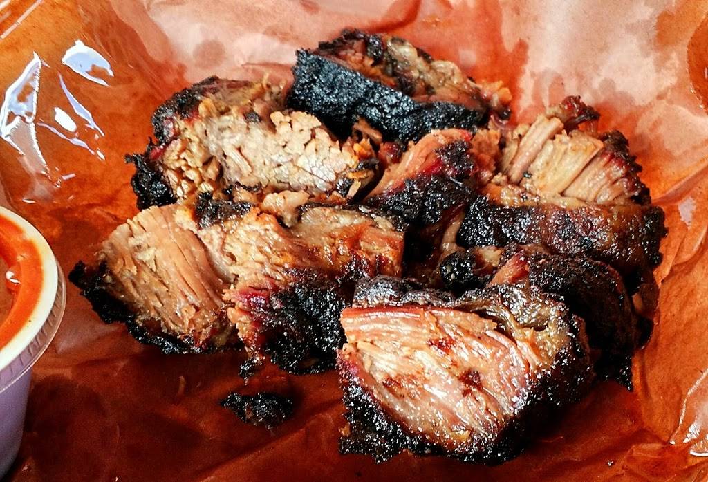 Fire-N-Smoke Wood Fired Kitchen | restaurant | 914 Edwardsville Rd, Troy, IL 62294, USA | 6185050815 OR +1 618-505-0815