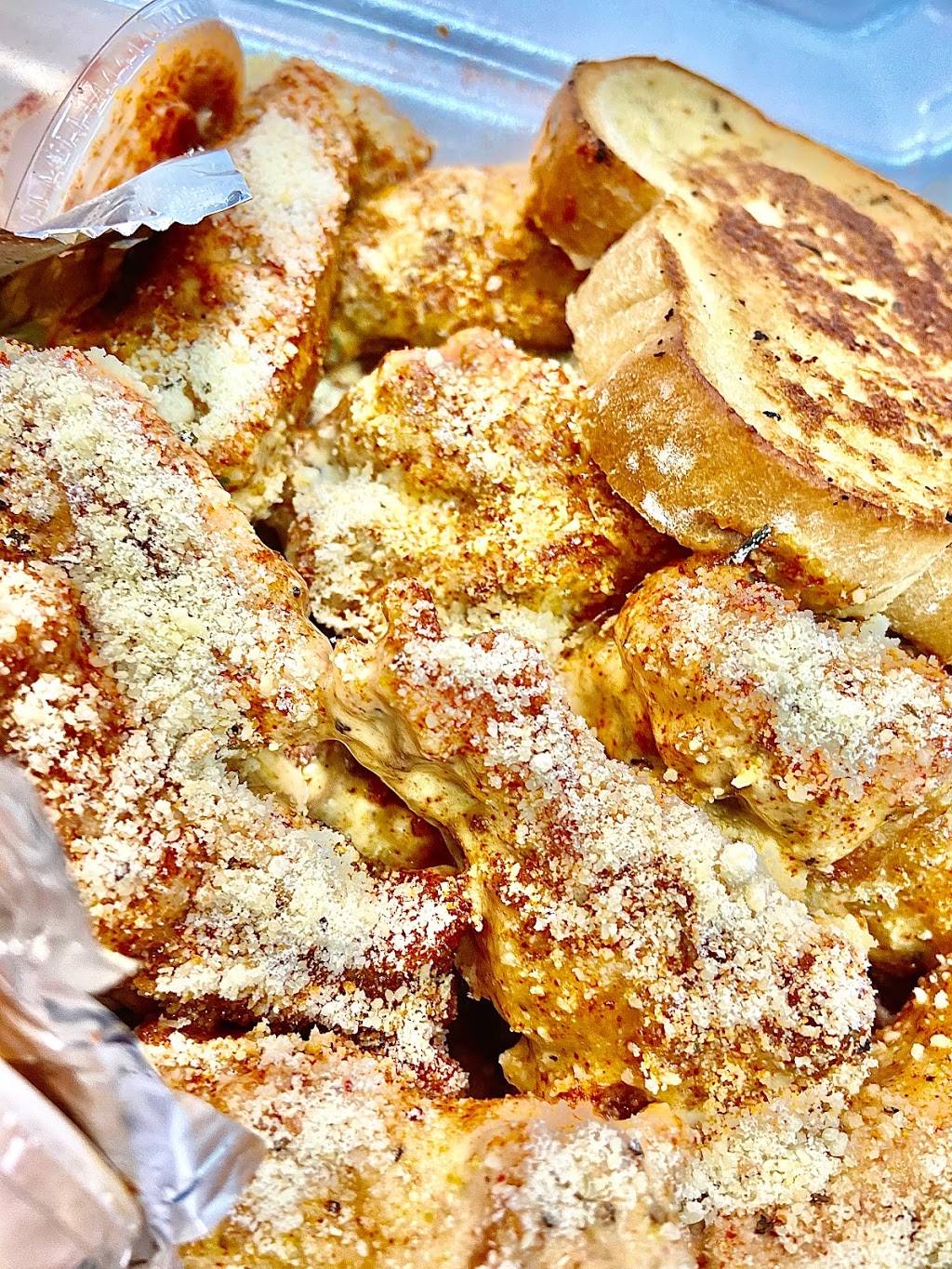 MoBettah Wings A Louisiana Wing Company | restaurant | valero, 2860 E Ledbetter Dr, Dallas, TX 75216, USA | 2144007839 OR +1 214-400-7839