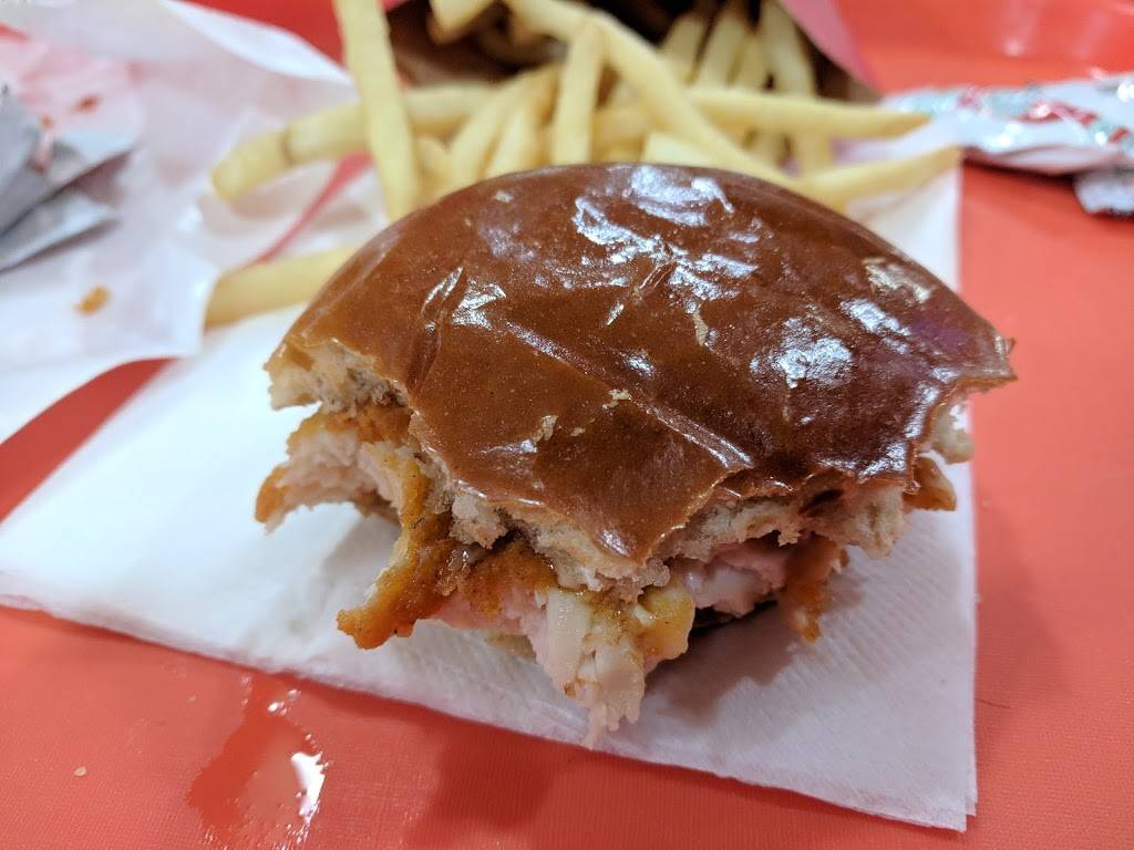 Jollibee | restaurant | 2030 Diamond Blvd #45, Concord, CA 94520, USA | 9256098476 OR +1 925-609-8476