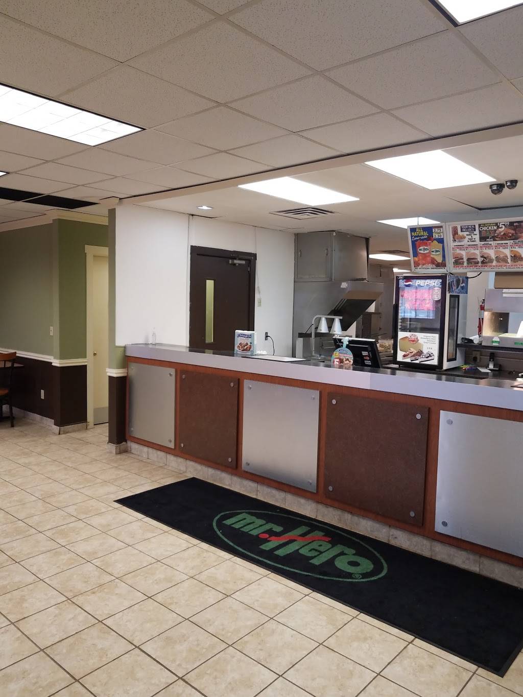 Mr. Hero | meal takeaway | 24932 Aurora Rd, Bedford Heights, OH 44146, USA | 4404394380 OR +1 440-439-4380