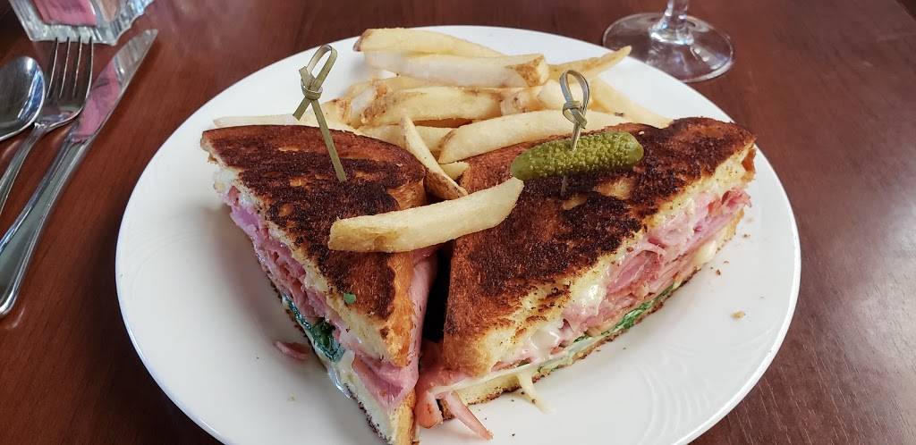 Gs Restaurant | restaurant | 870 Williston Rd, Burlington, VT 05401, USA | 8028656602 OR +1 802-865-6602