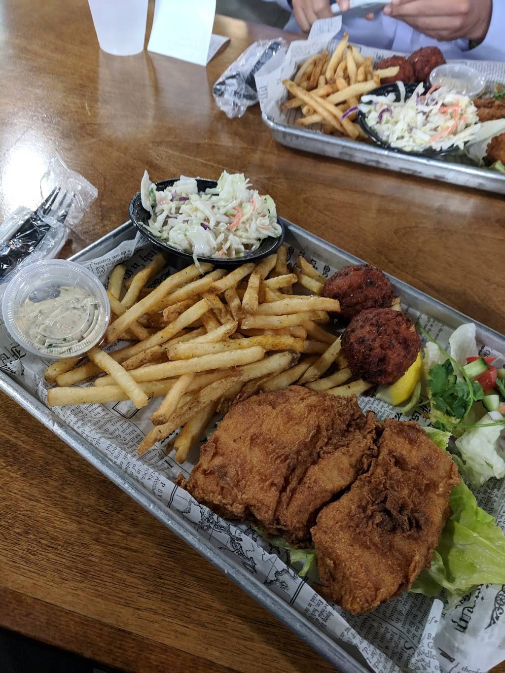 Lombardis Seafood Café | restaurant | 1888 W Fairbanks Ave, Winter Park, FL 32789, USA | 4076283474 OR +1 407-628-3474