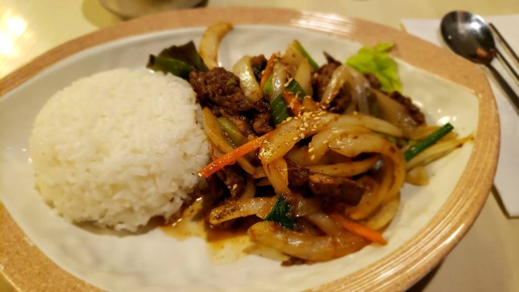 Myungdong Noodle Shabu-Shabu | restaurant | 2560 Shepard Ave #5, Mississauga, ON L5A 4E1, Canada | 9053061010 OR +1 905-306-1010