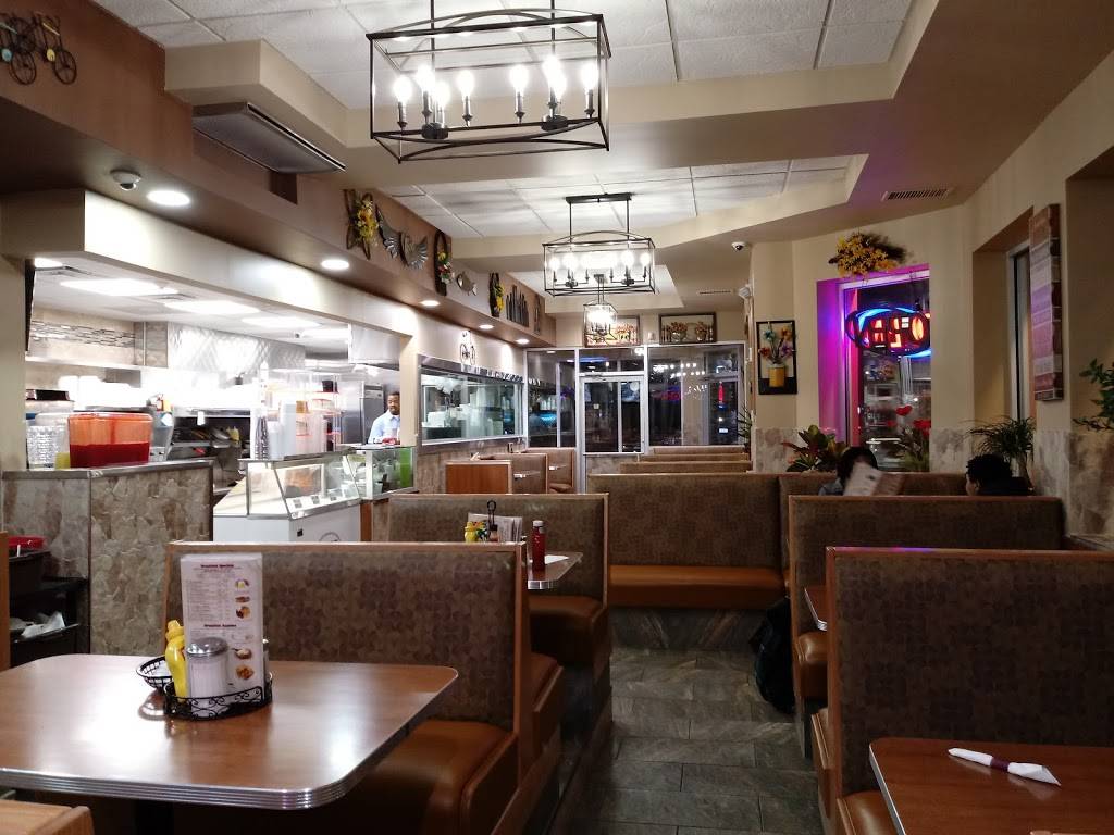 Detroit One Coney Island | restaurant | 5 W Seven Mile Rd, Highland Park, MI 48203, USA | 3133657400 OR +1 313-365-7400