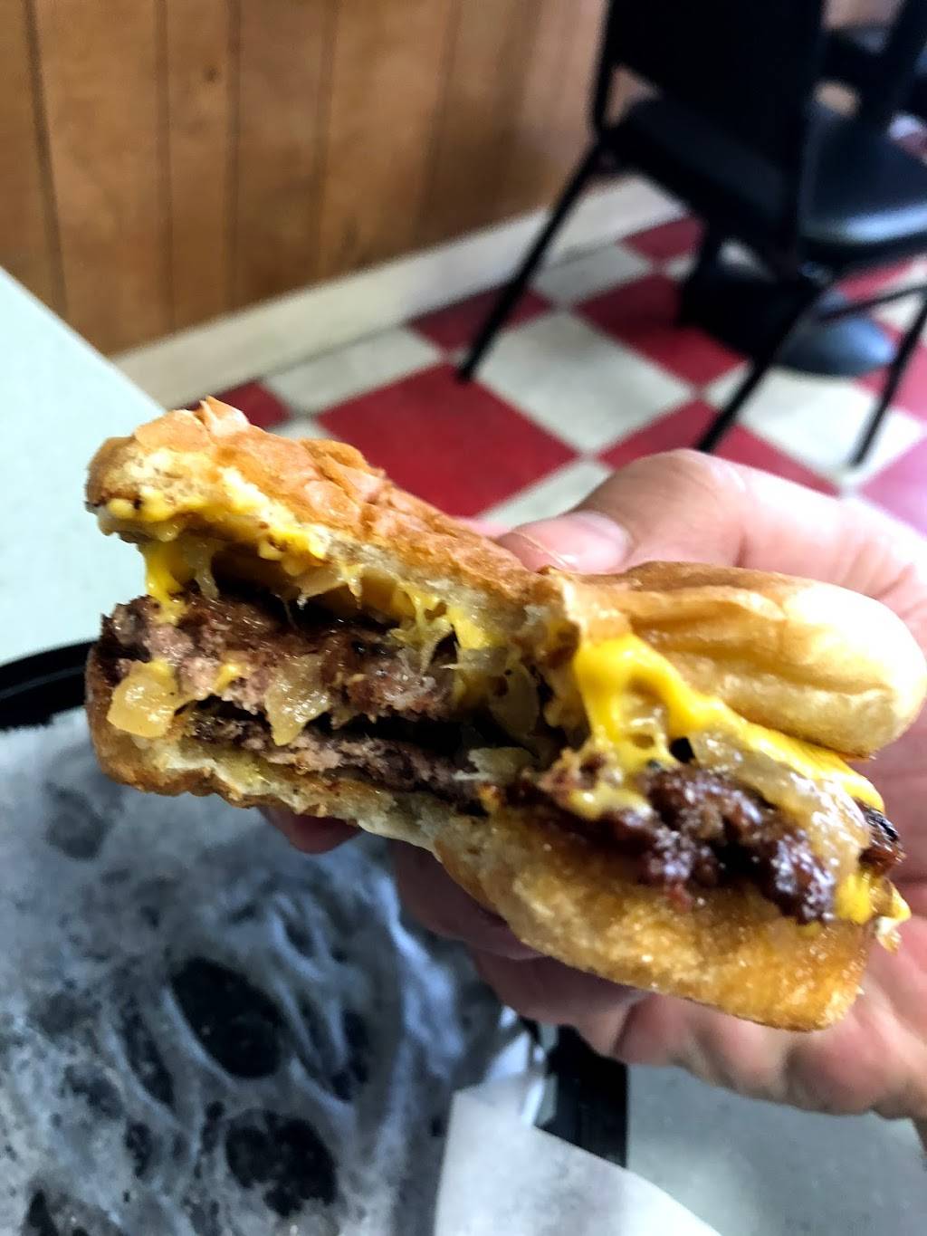 The Friendly | restaurant | 4592 30th St, San Diego, CA 92116, USA | 6198927840 OR +1 619-892-7840