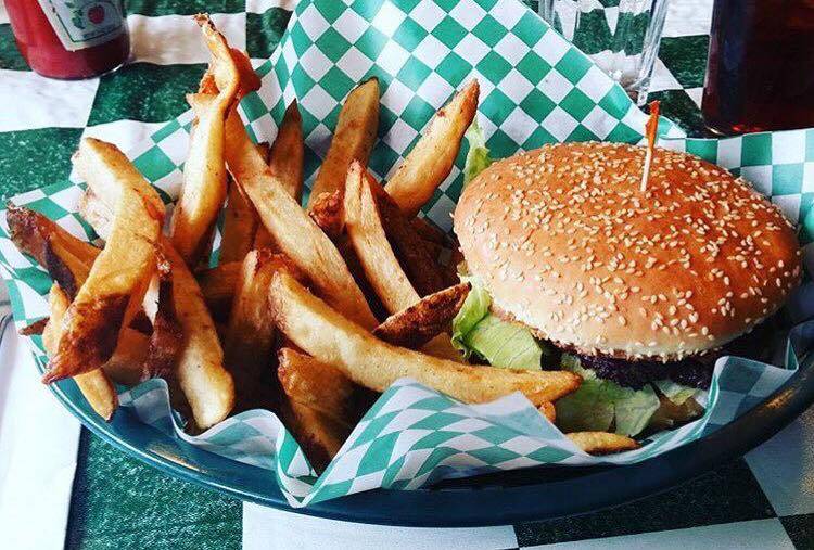 Clarks Restaurant | restaurant | 731 U.S. 101, 6 miles south of Aberdeen, Cosmopolis, WA 98537, USA | 3605381487 OR +1 360-538-1487