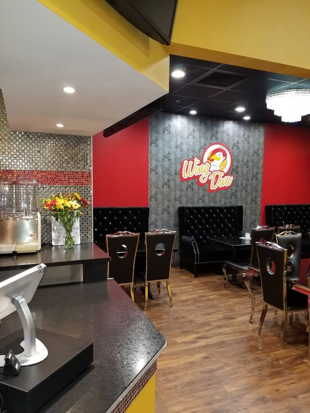 Wing Diva - Gourmet Wing Cafe and Bistro | restaurant | 1180 S Congress Ave, Palm Springs, FL 33406, USA | 5614443053 OR +1 561-444-3053